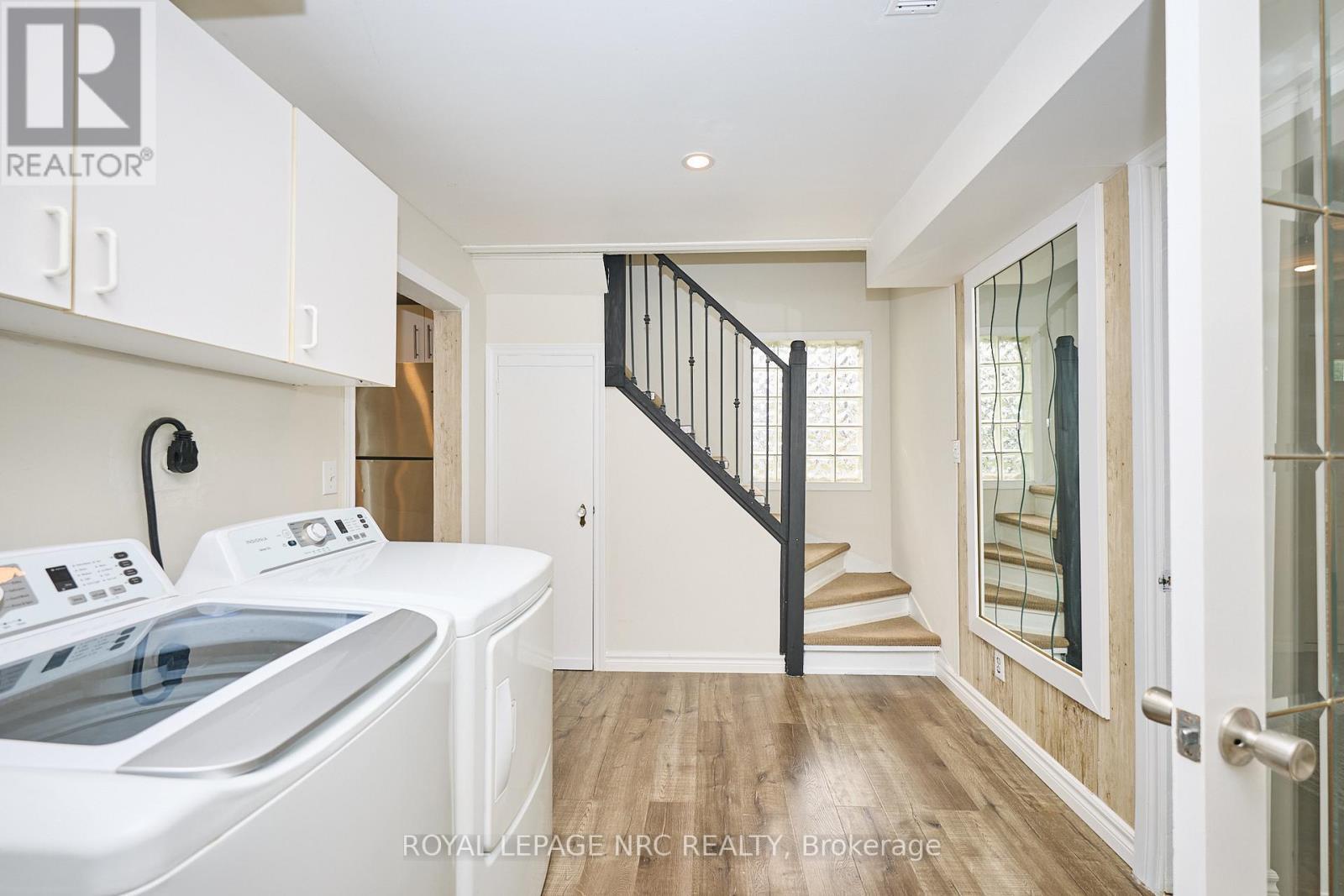 












3252 YOUNG AVENUE

,
Fort Erie (Ridgeway),




Ontario
L0S1N0

