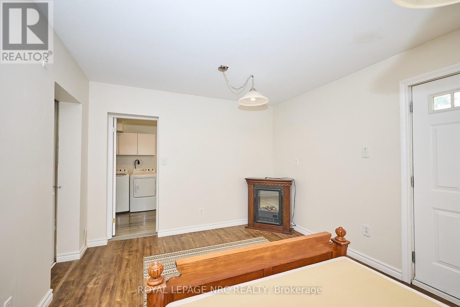 












3252 YOUNG AVENUE

,
Fort Erie (Ridgeway),




Ontario
L0S1N0

