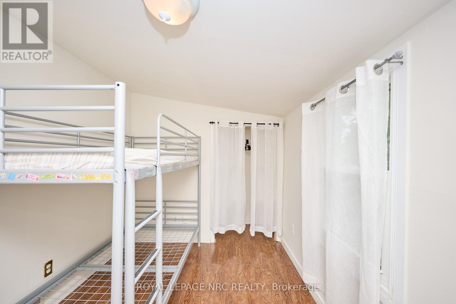 












3252 YOUNG AVENUE

,
Fort Erie (Ridgeway),




Ontario
L0S1N0

