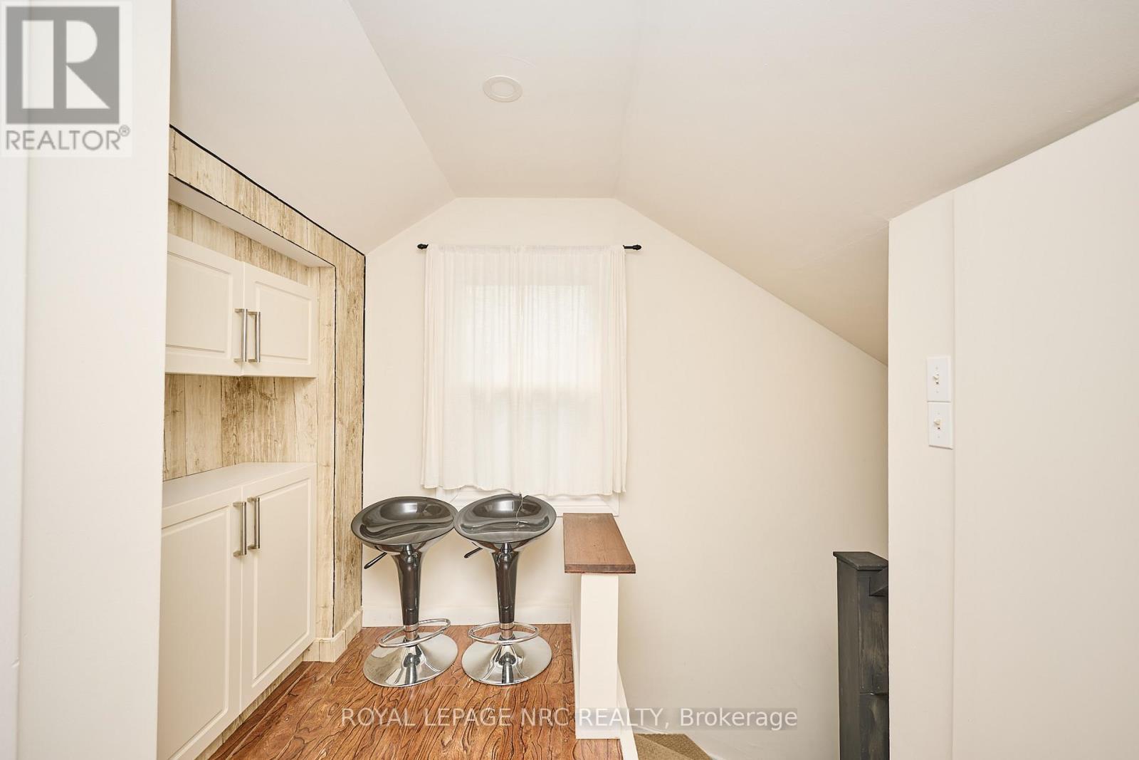 












3252 YOUNG AVENUE

,
Fort Erie (Ridgeway),




Ontario
L0S1N0

