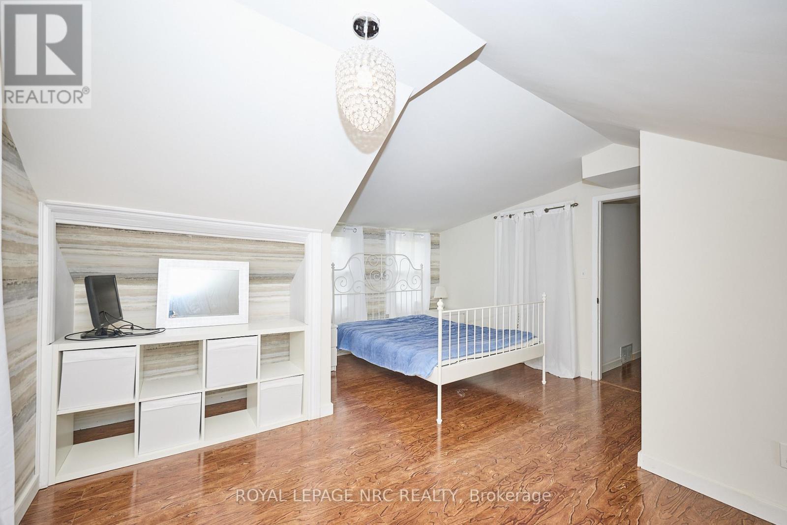 












3252 YOUNG AVENUE

,
Fort Erie (Ridgeway),




Ontario
L0S1N0

