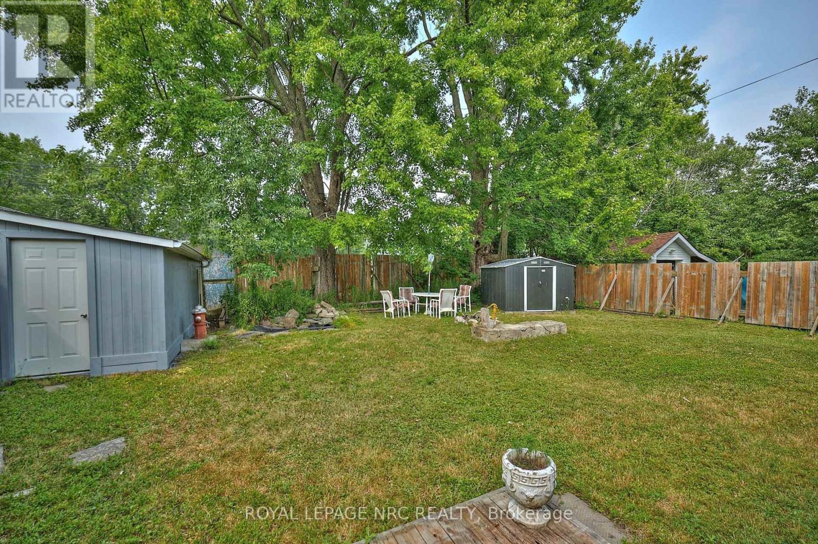 












3252 YOUNG AVENUE

,
Fort Erie (Ridgeway),




Ontario
L0S1N0

