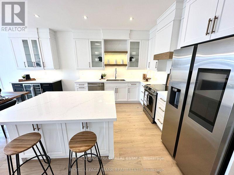 












6 POND STREET

,
Trent Hills (Hastings),




Ontario
K0L1Y0

