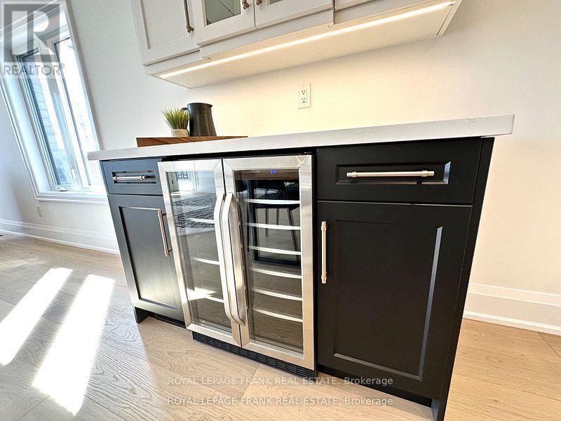 












6 POND STREET

,
Trent Hills (Hastings),




Ontario
K0L1Y0

