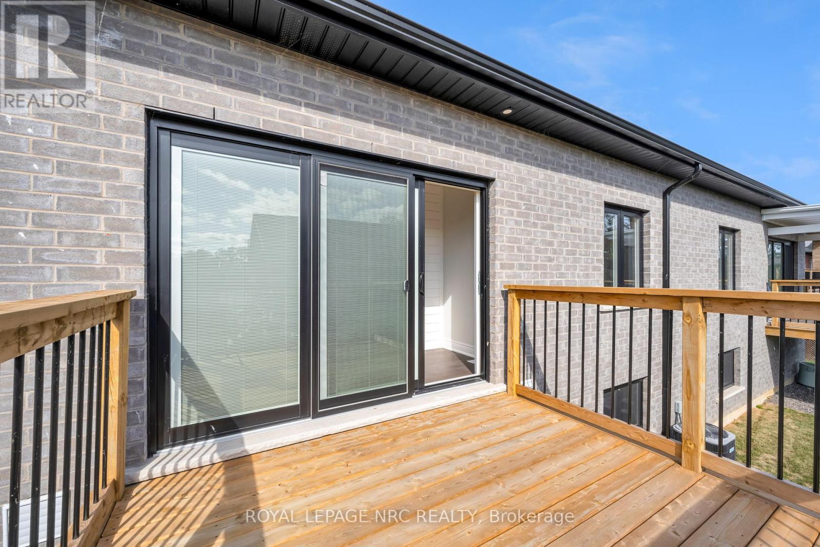 












732 CLARENCE STREET

,
Port Colborne (Sugarloaf),




Ontario
L3K0A8

