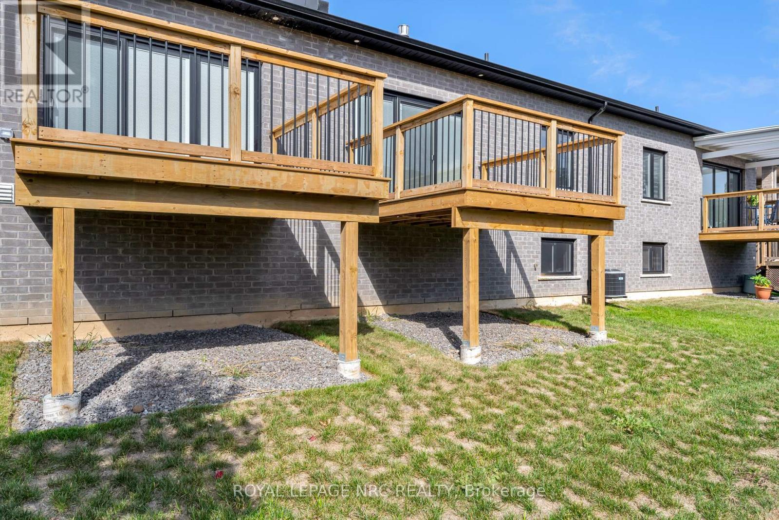 












732 CLARENCE STREET

,
Port Colborne (Sugarloaf),




Ontario
L3K0A8

