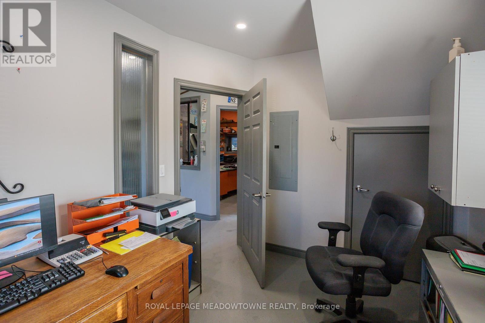 












4931 7TH LINE

,
Guelph/Eramosa,




Ontario
N0B2K0

