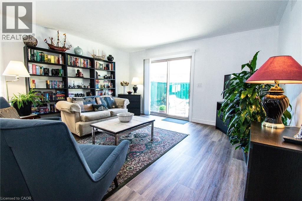 












108 FOREST Street E

,
Dunnville,




Ontario
N1A1N8

