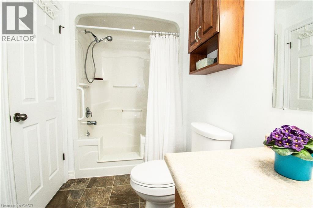 












108 FOREST Street E

,
Dunnville,




Ontario
N1A1N8

