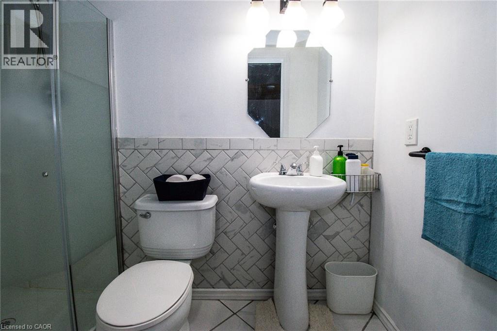 












108 FOREST Street E

,
Dunnville,




Ontario
N1A1N8

