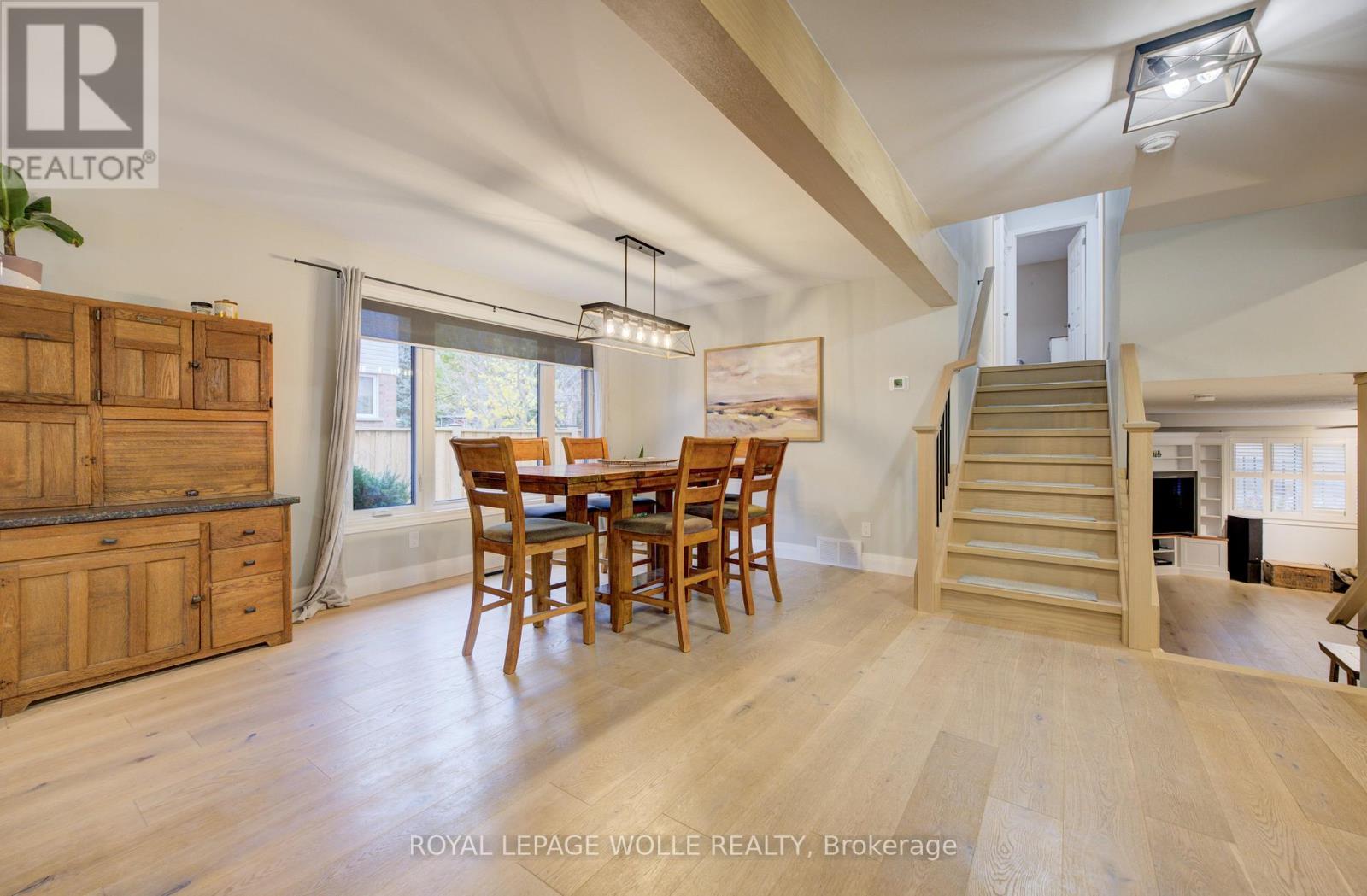 












1 EDGEWOOD COURT

,
Wellesley,




Ontario
N0B2T0

