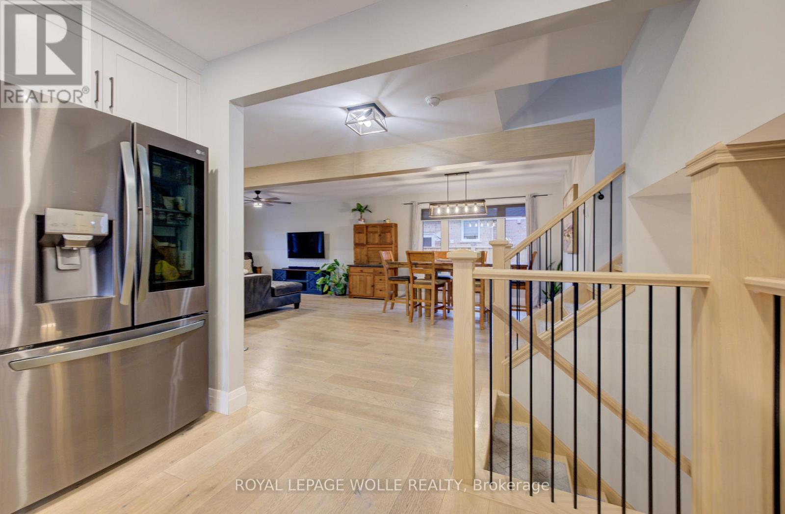 












1 EDGEWOOD COURT

,
Wellesley,




Ontario
N0B2T0

