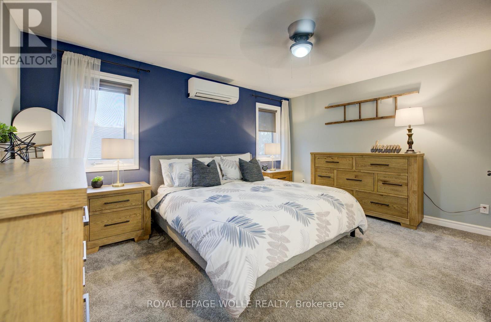 












1 EDGEWOOD COURT

,
Wellesley,




Ontario
N0B2T0

