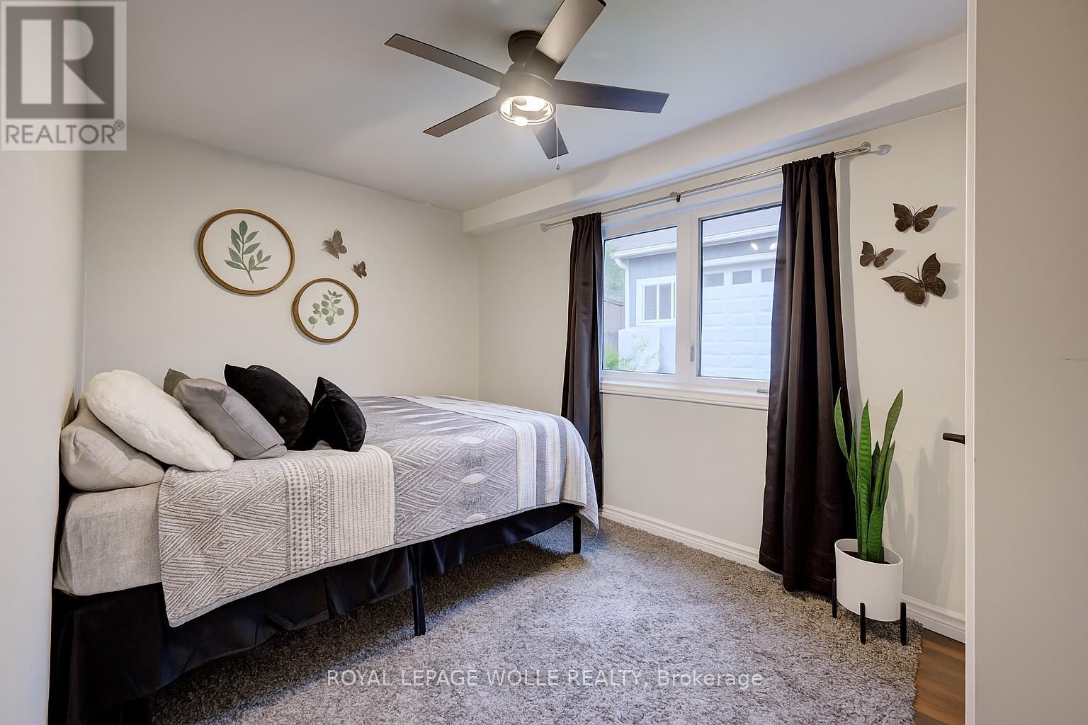 












1 EDGEWOOD COURT

,
Wellesley,




Ontario
N0B2T0

