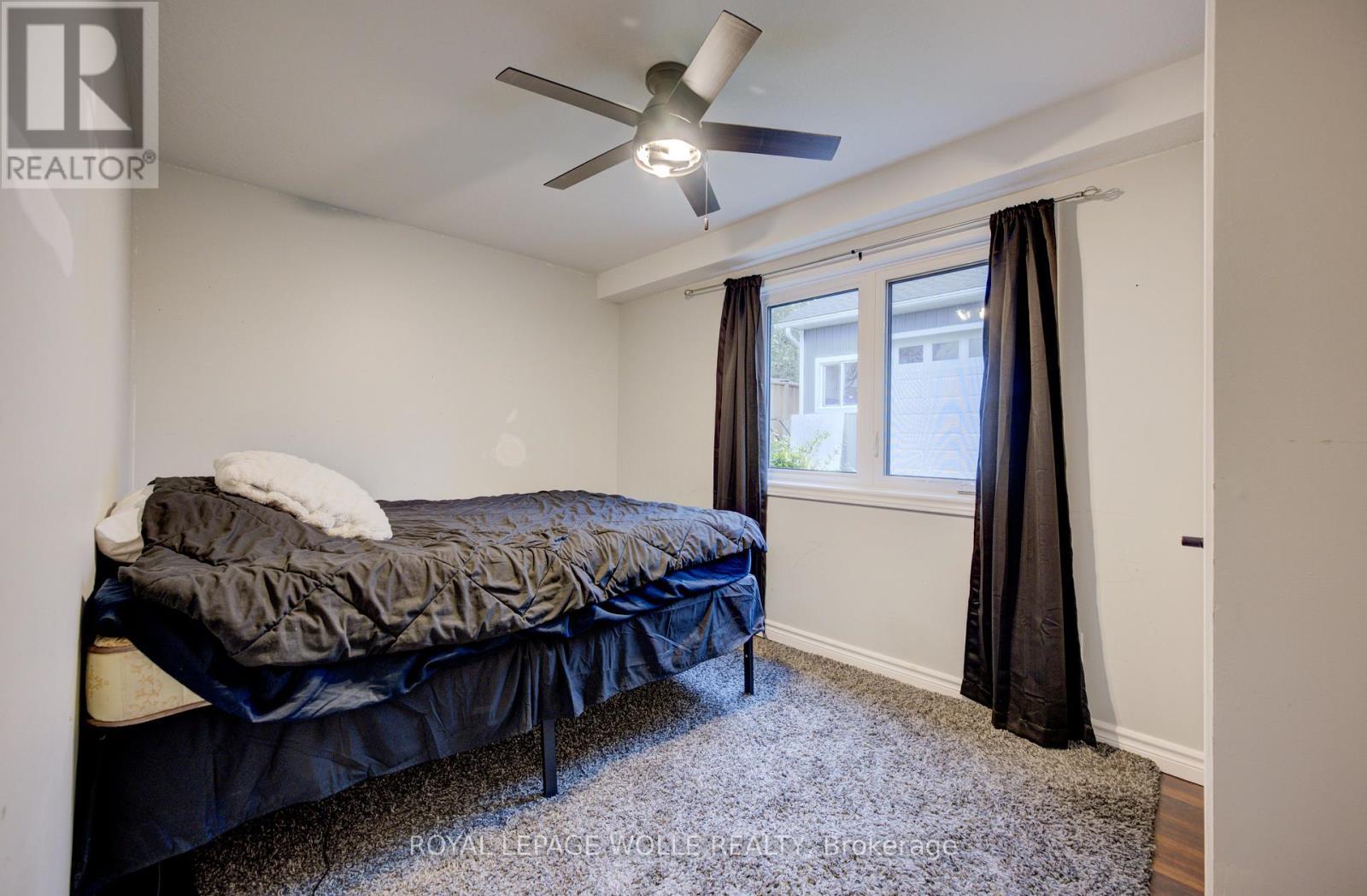 












1 EDGEWOOD COURT

,
Wellesley,




Ontario
N0B2T0

