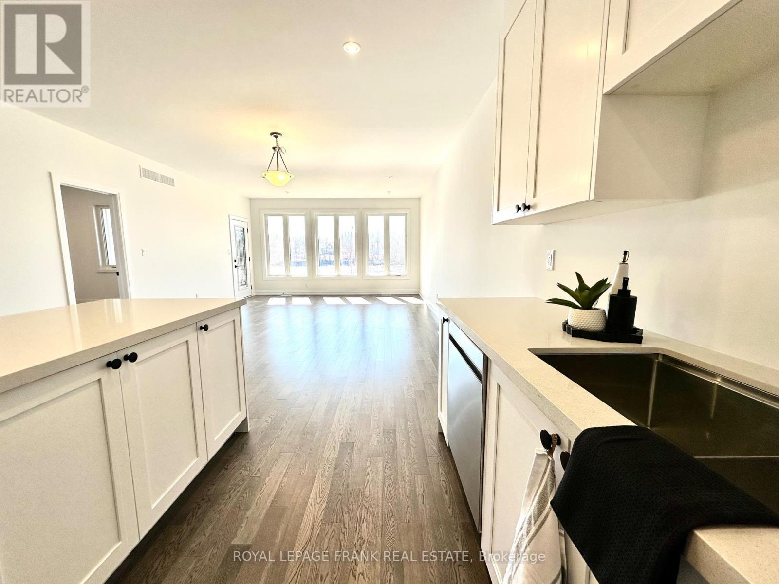 












12 POND STREET

,
Trent Hills (Hastings),




Ontario
K0L1Y0

