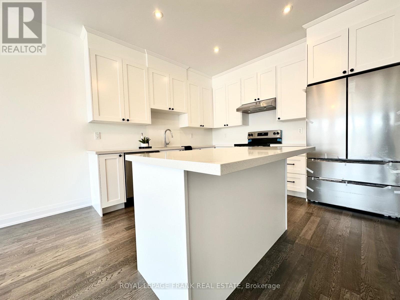 












12 POND STREET

,
Trent Hills (Hastings),




Ontario
K0L1Y0

