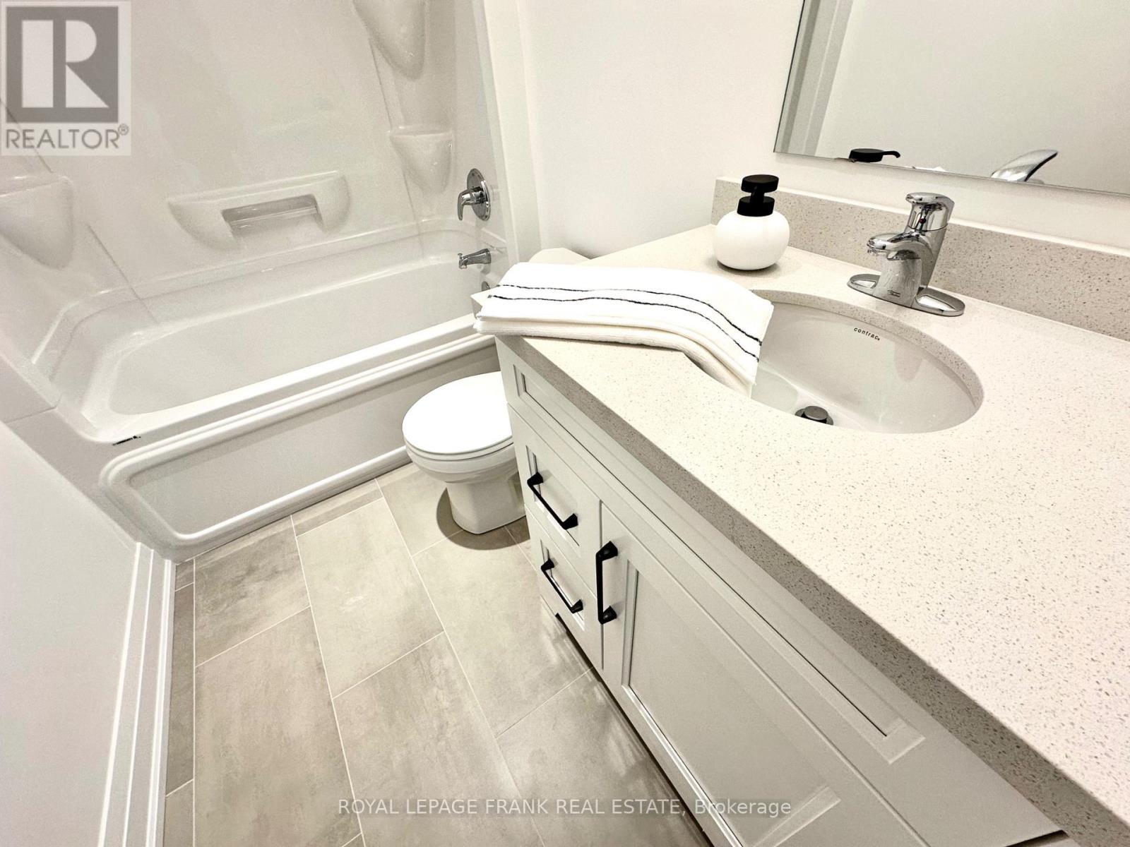 












12 POND STREET

,
Trent Hills (Hastings),




Ontario
K0L1Y0

