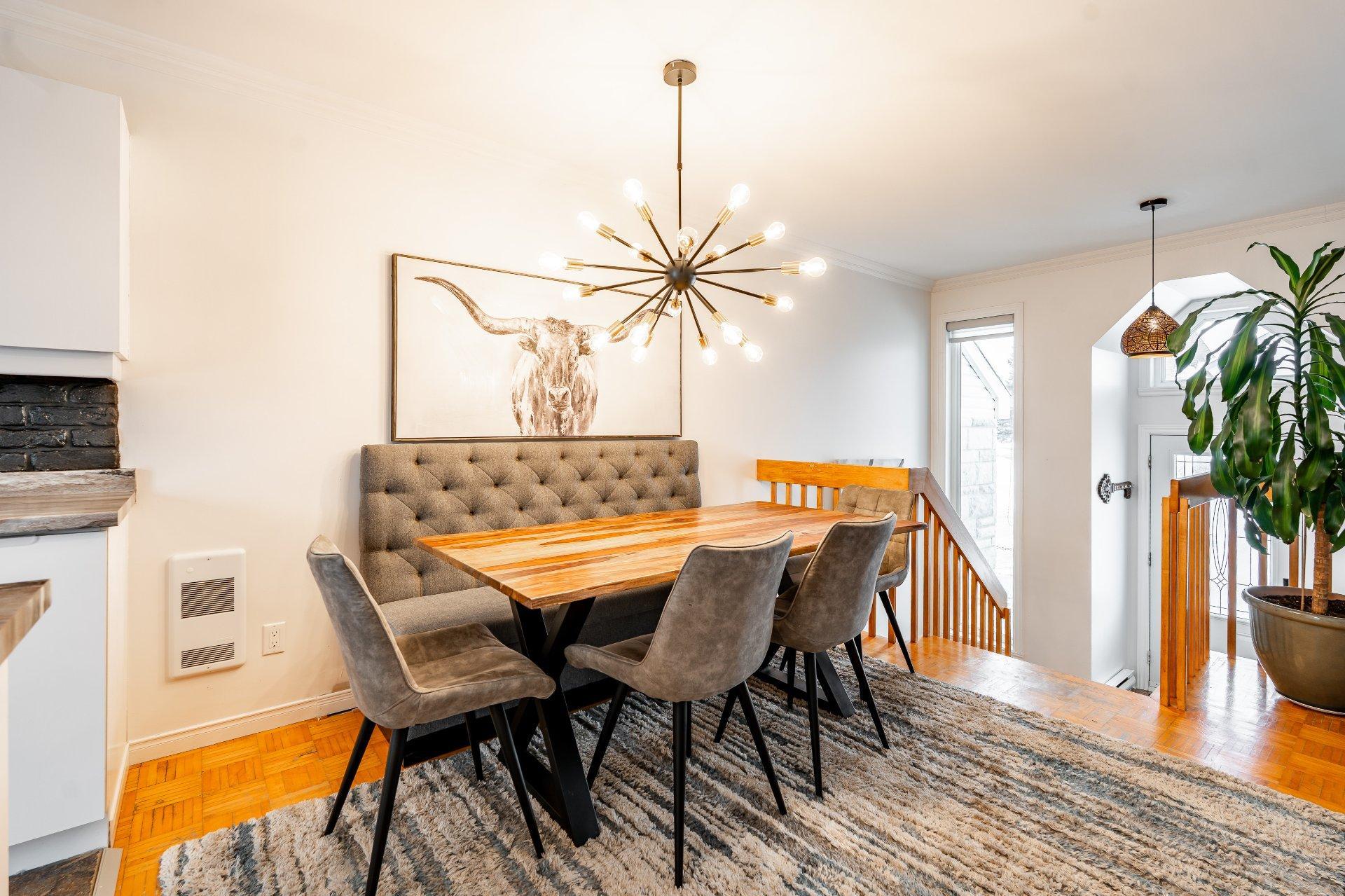 









360


Rue du Centaure

,
L'Épiphanie,




QC
J5X3K9

