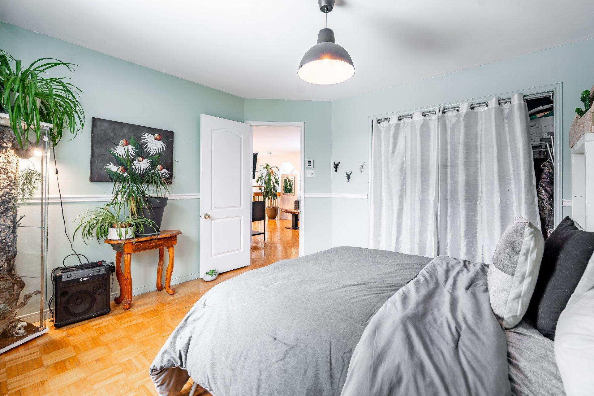 









360


Rue du Centaure

,
L'Épiphanie,




QC
J5X3K9

