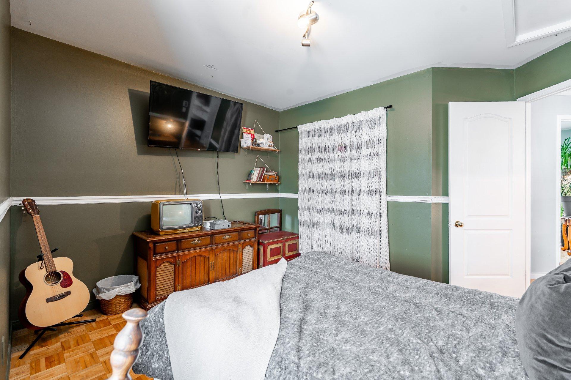 









360


Rue du Centaure

,
L'Épiphanie,




QC
J5X3K9

