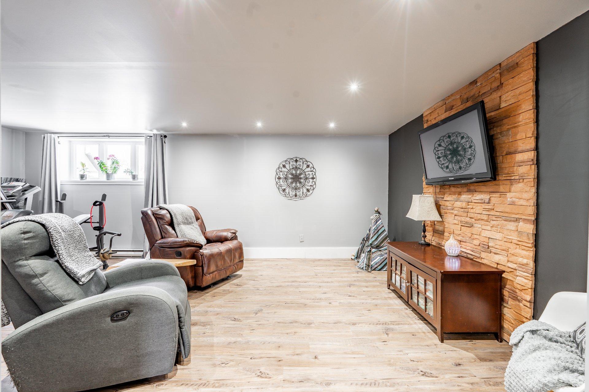 









360


Rue du Centaure

,
L'Épiphanie,




QC
J5X3K9

