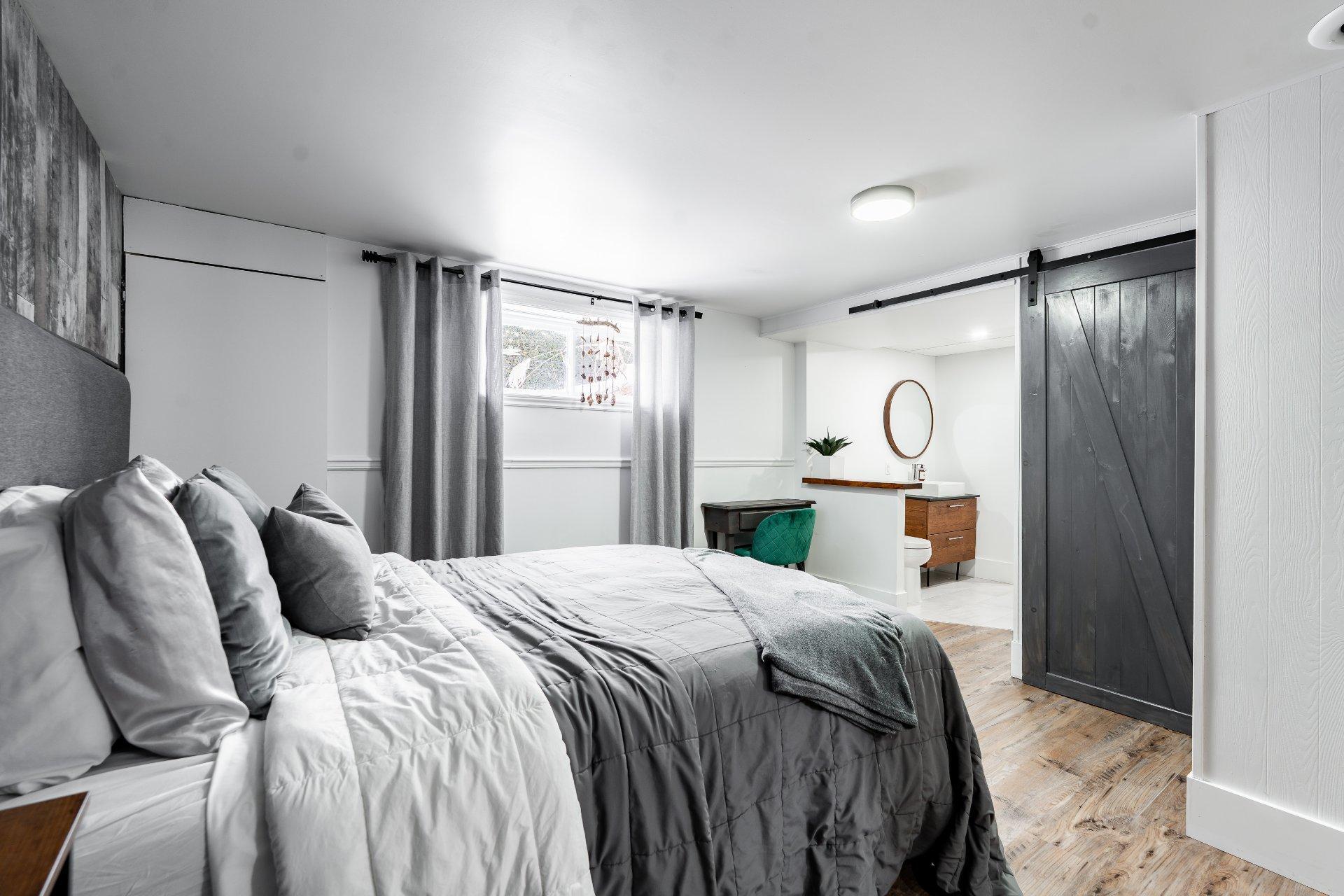 









360


Rue du Centaure

,
L'Épiphanie,




QC
J5X3K9

