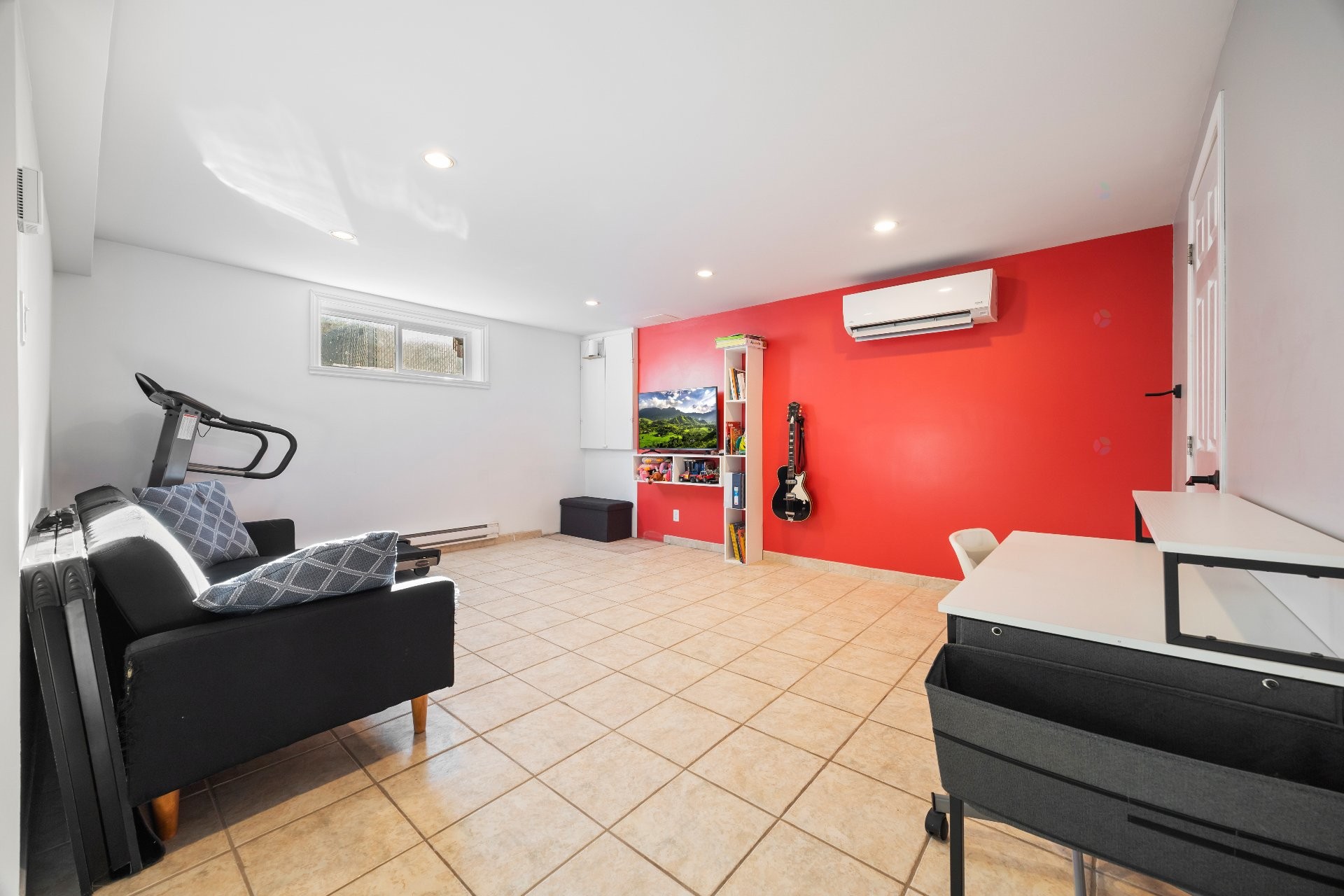 









475


Boul. des Prés-Verts

,
La Prairie,




QC
J5R5G7

