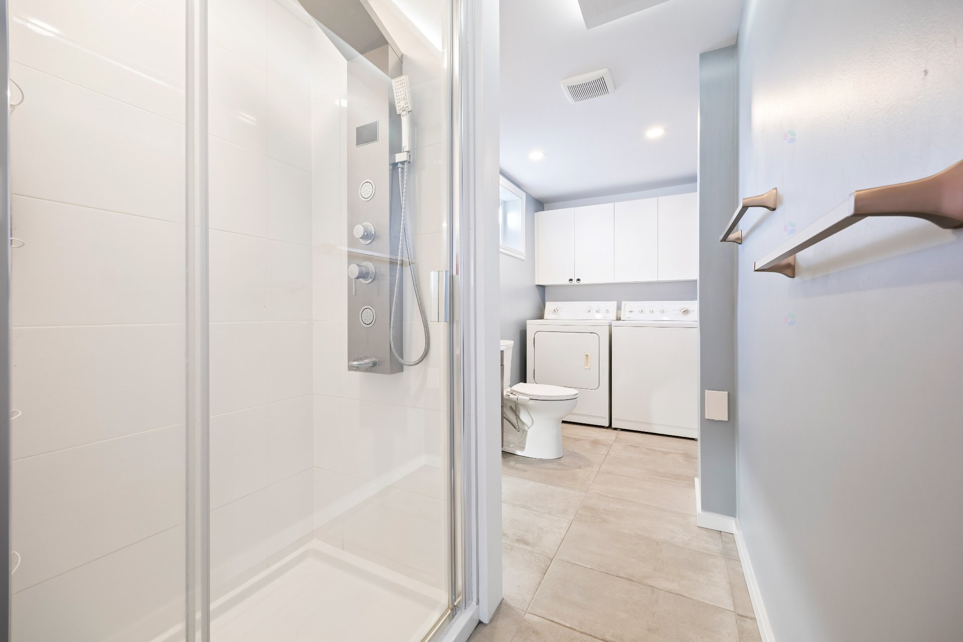 









475


Boul. des Prés-Verts

,
La Prairie,




QC
J5R5G7

