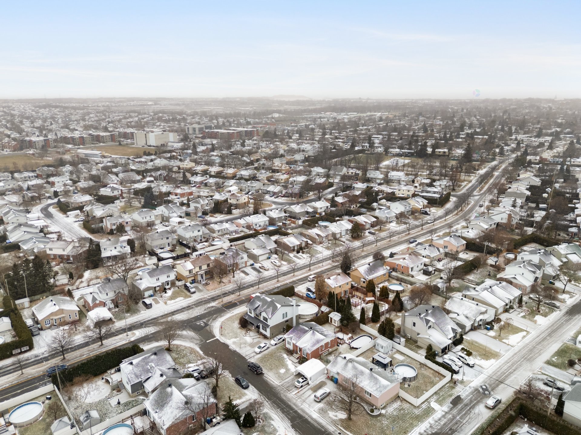 









475


Boul. des Prés-Verts

,
La Prairie,




QC
J5R5G7

