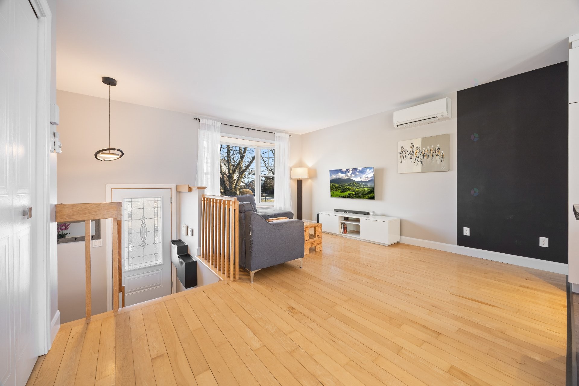 









475


Boul. des Prés-Verts

,
La Prairie,




QC
J5R5G7

