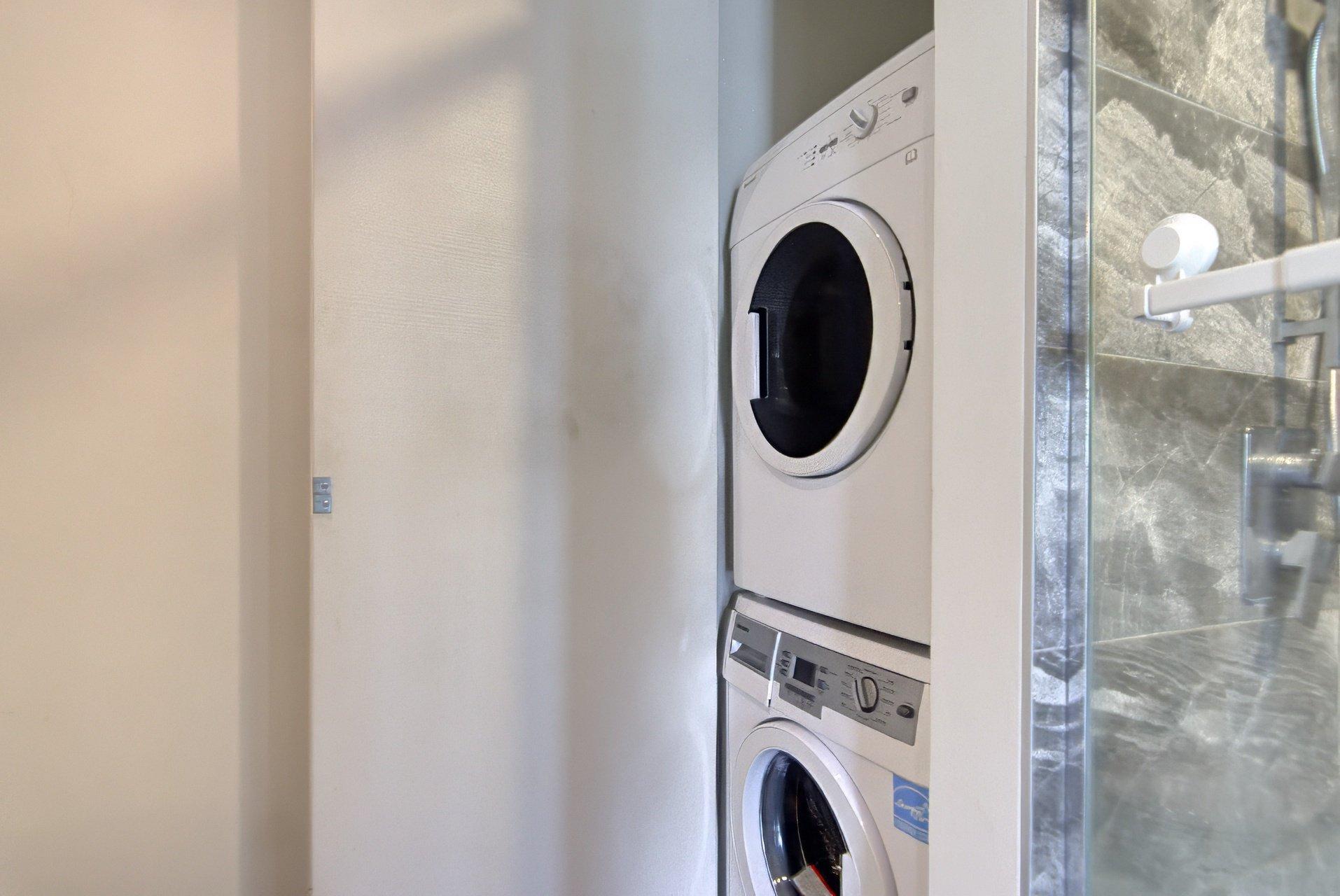 









1450


Boul. René-Lévesque O.

, 802,
Montréal (Ville-Marie),




QC
H3G0E1

