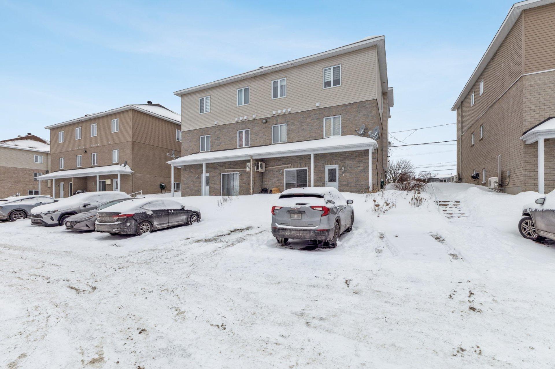 









1490


Boul. Maloney E.

, 3,
Gatineau (Gatineau),




QC
J8P1J3

