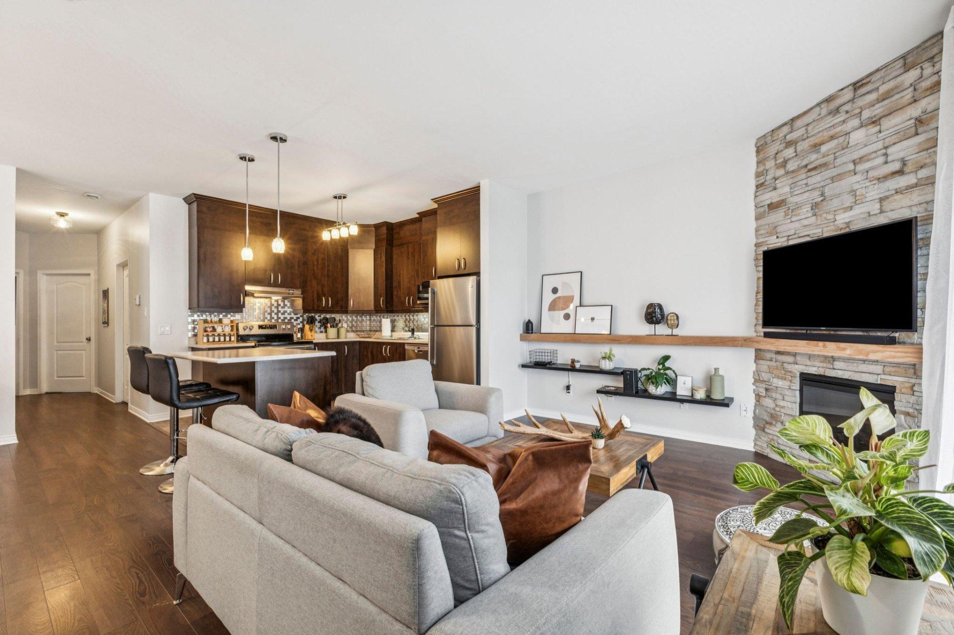 









1490


Boul. Maloney E.

, 3,
Gatineau (Gatineau),




QC
J8P1J3

