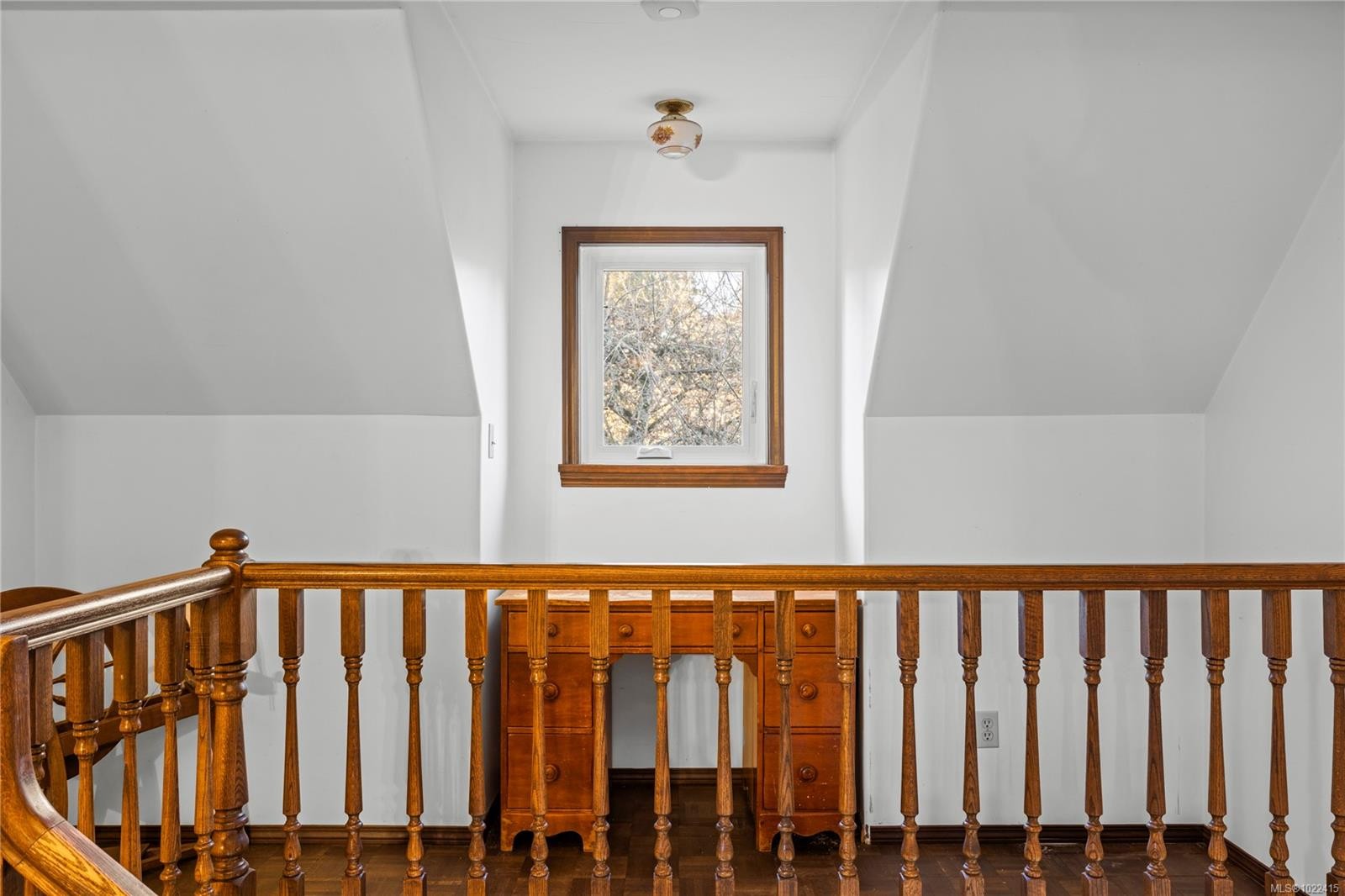 









618


Beach

Dr,
Nanaimo,




BC
V9S 2X9

