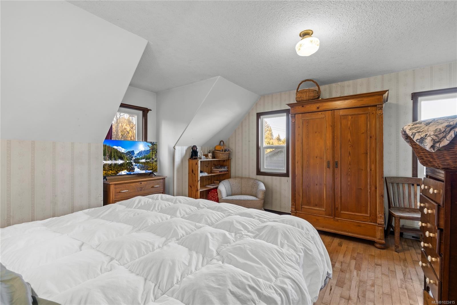 









618


Beach

Dr,
Nanaimo,




BC
V9S 2X9

