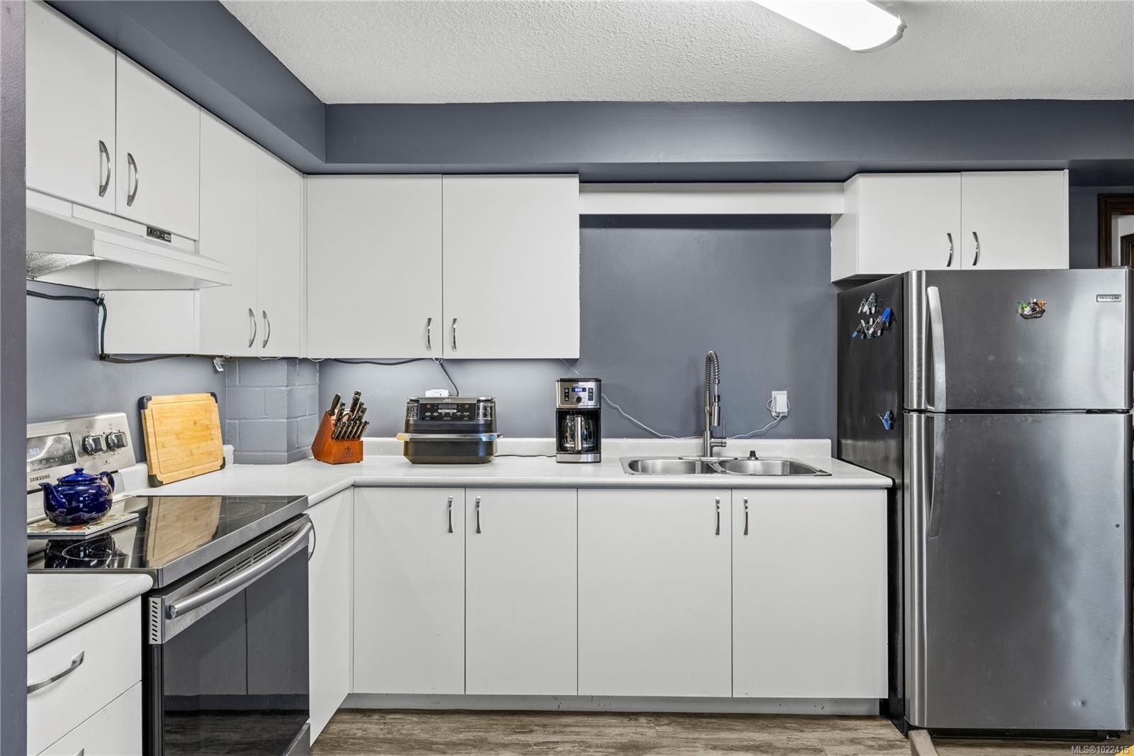 









618


Beach

Dr,
Nanaimo,




BC
V9S 2X9

