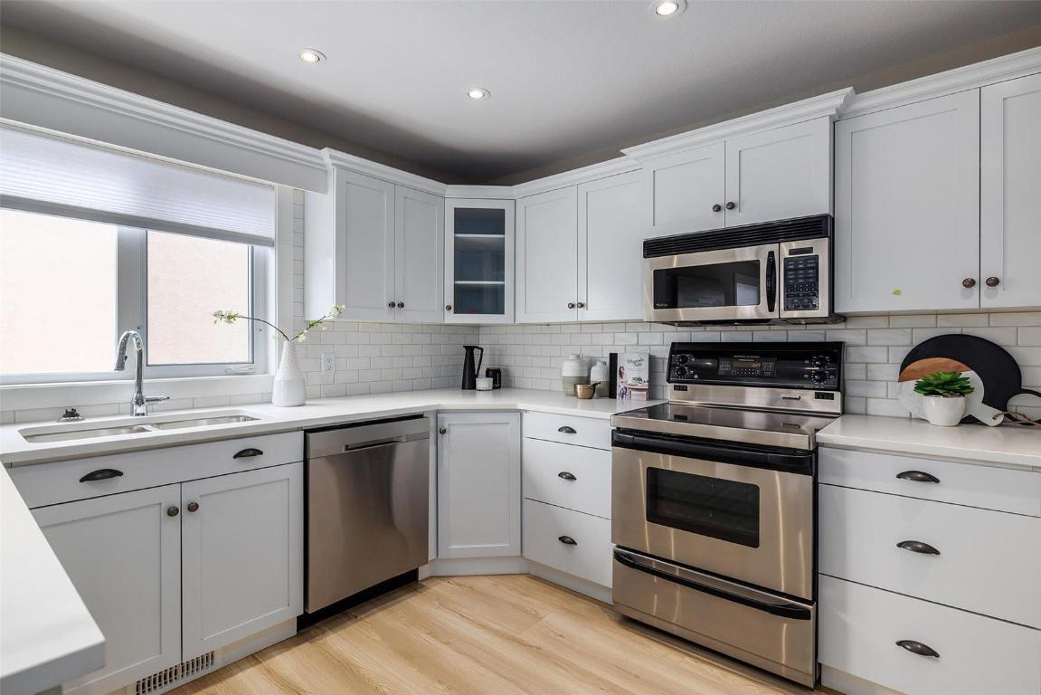 









1009


Hudson

Road,
West Kelowna,




BC
V1Z 1J2

