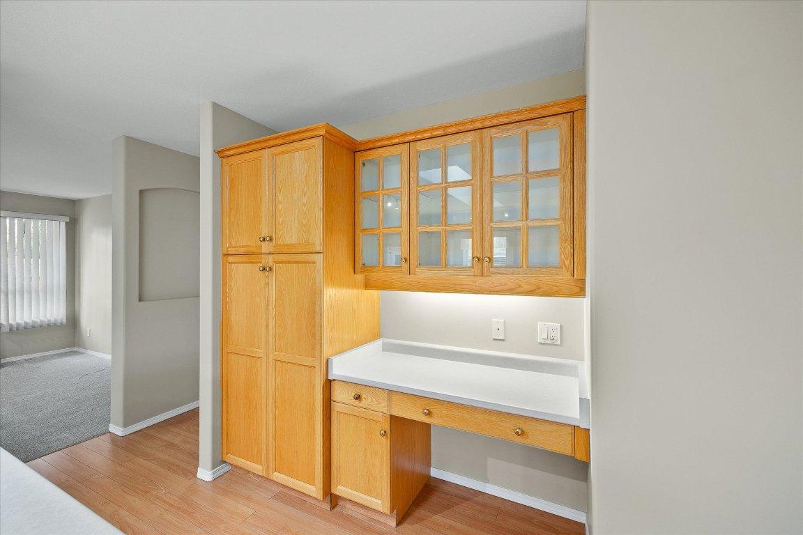 









680


Valley

Road, 12,
Kelowna,




BC
V1V 2J3

