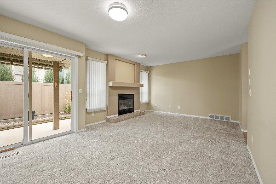 









680


Valley

Road, 12,
Kelowna,




BC
V1V 2J3

