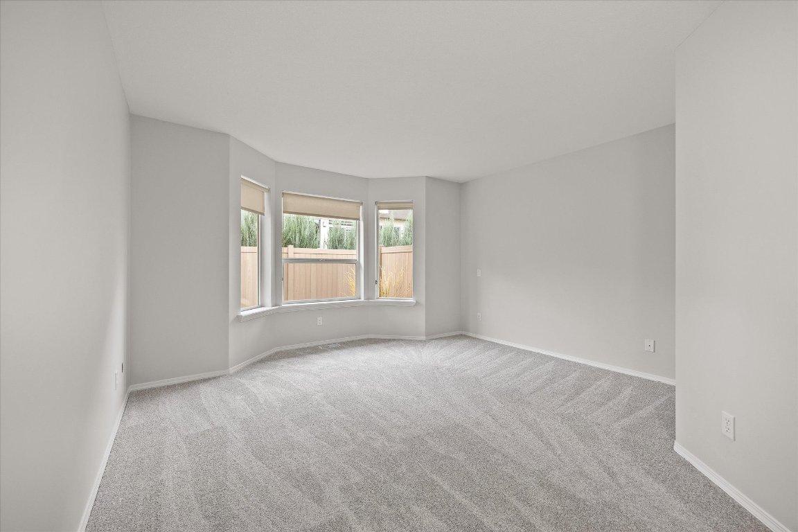 









680


Valley

Road, 12,
Kelowna,




BC
V1V 2J3

