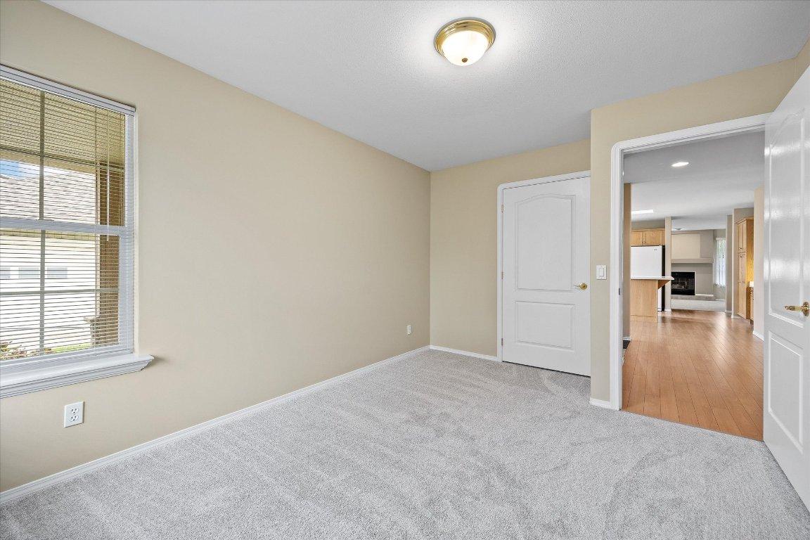 









680


Valley

Road, 12,
Kelowna,




BC
V1V 2J3

