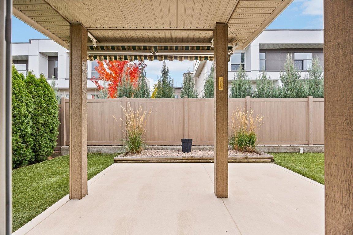 









680


Valley

Road, 12,
Kelowna,




BC
V1V 2J3

