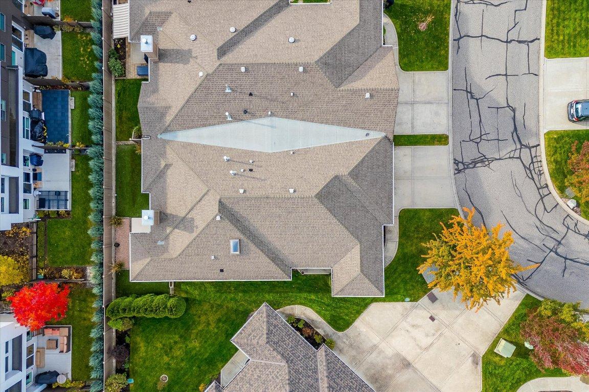 









680


Valley

Road, 12,
Kelowna,




BC
V1V 2J3

