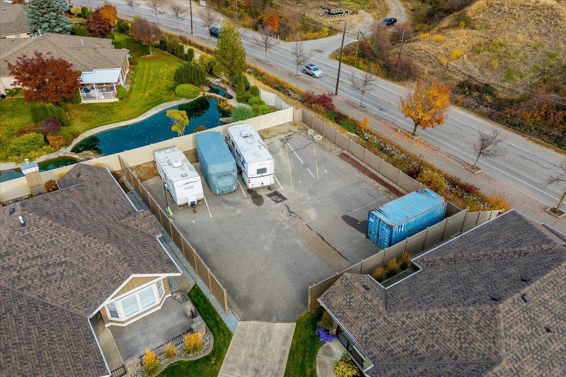 









680


Valley

Road, 12,
Kelowna,




BC
V1V 2J3

