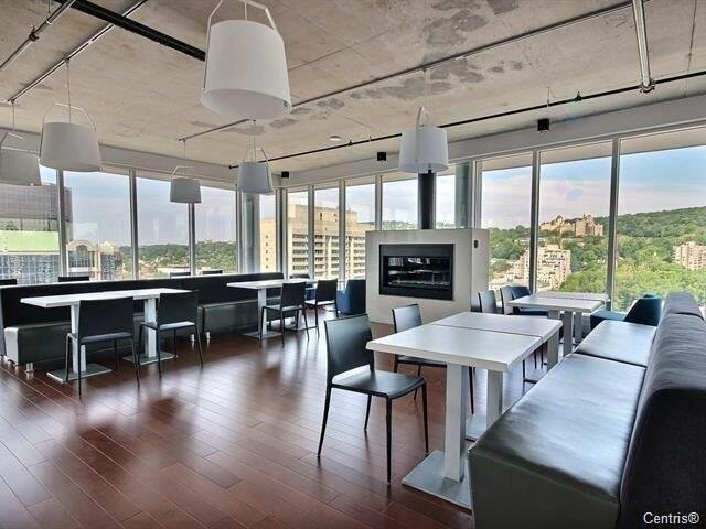 









1414


Rue Chomedey

, 1002,
Montréal (Ville-Marie),




QC
H3H0A2

