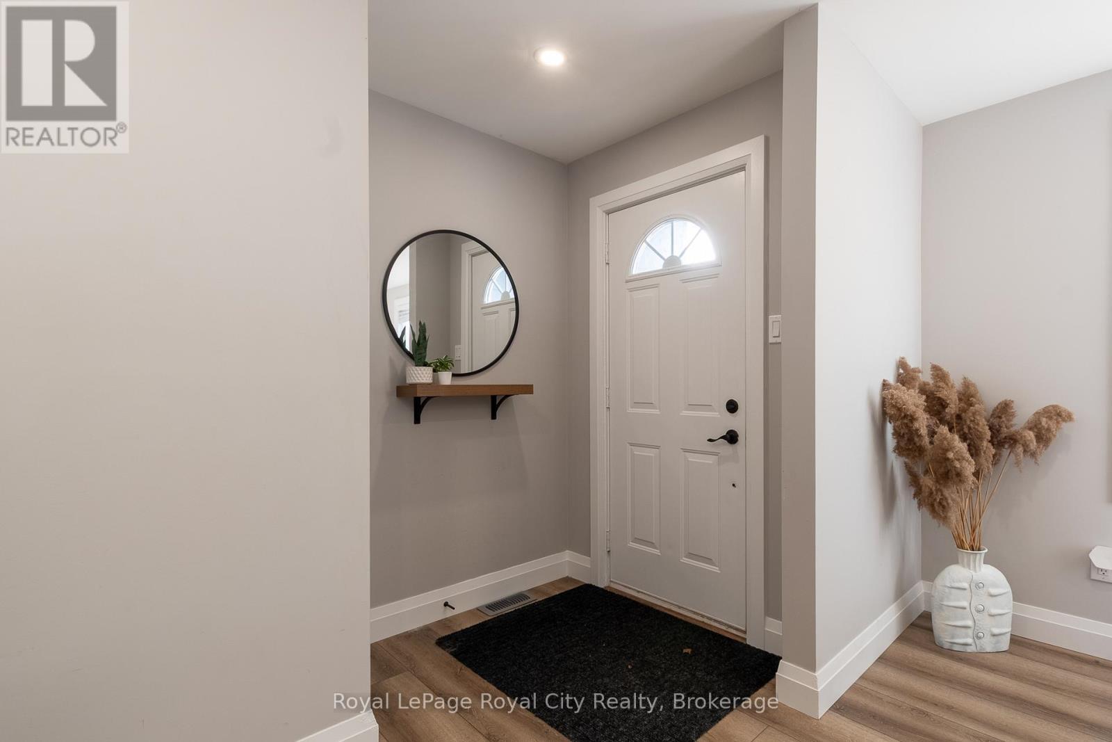 












3697 GEORGE JOHNSTON ROAD

,
Springwater,




Ontario
L4M4S4

