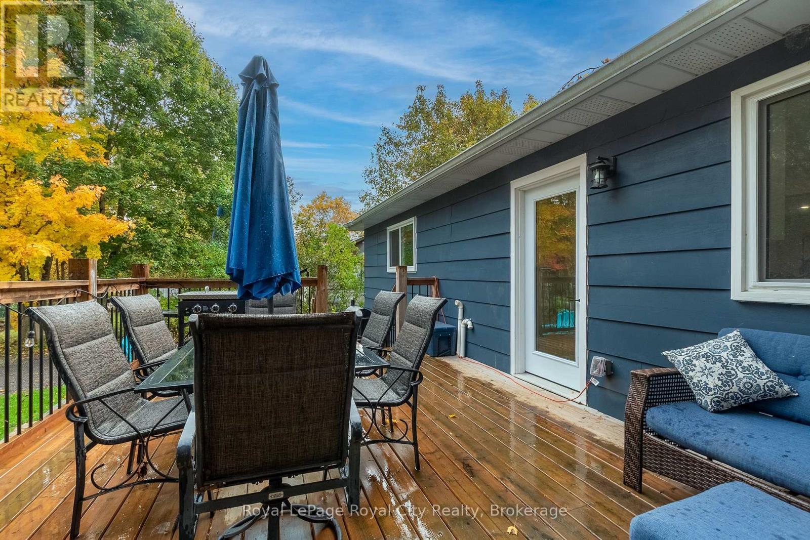 












3697 GEORGE JOHNSTON ROAD

,
Springwater,




Ontario
L4M4S4

