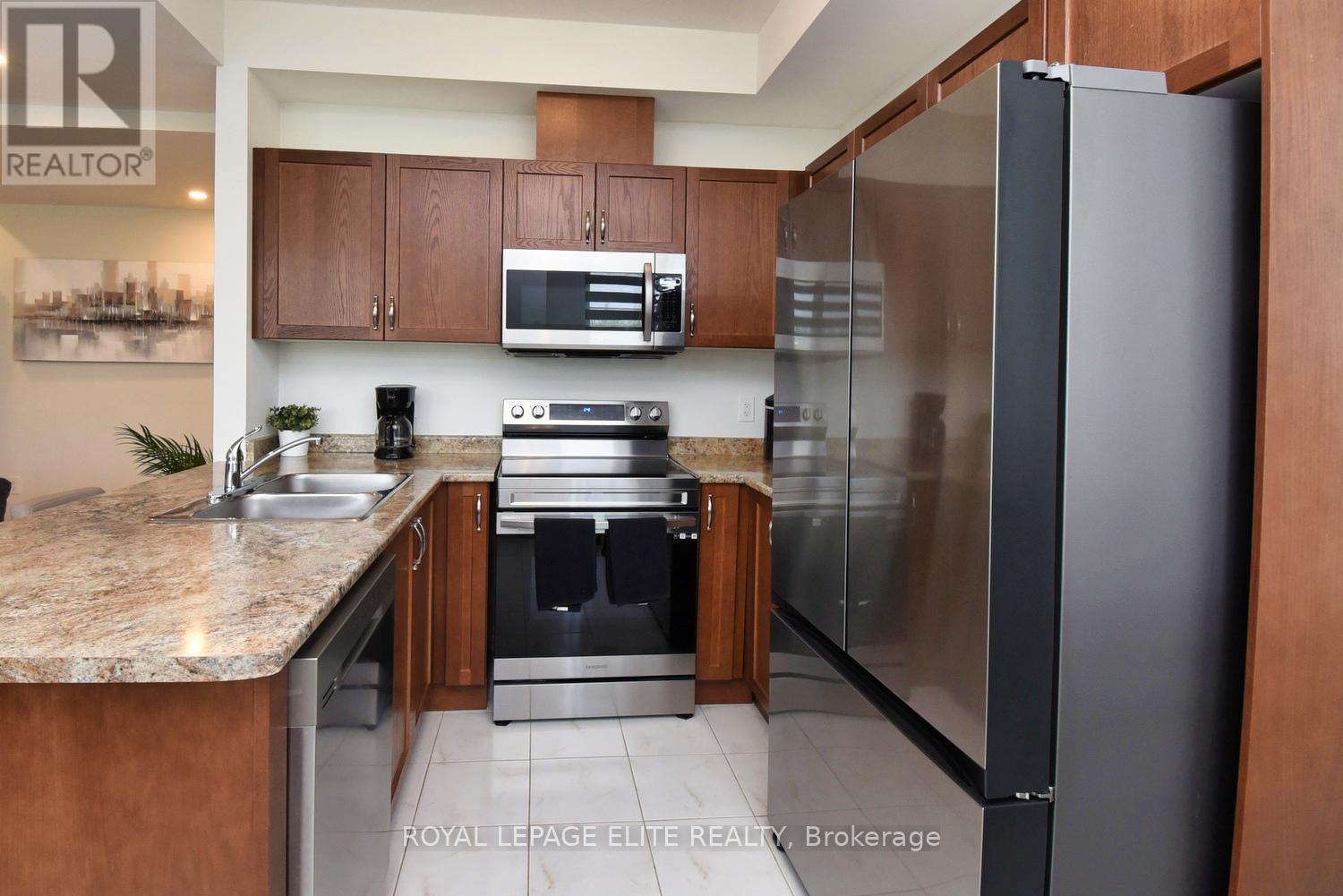 












69 - 383 DUNDAS STREET E

,
Hamilton,




Ontario
L8B1X6

