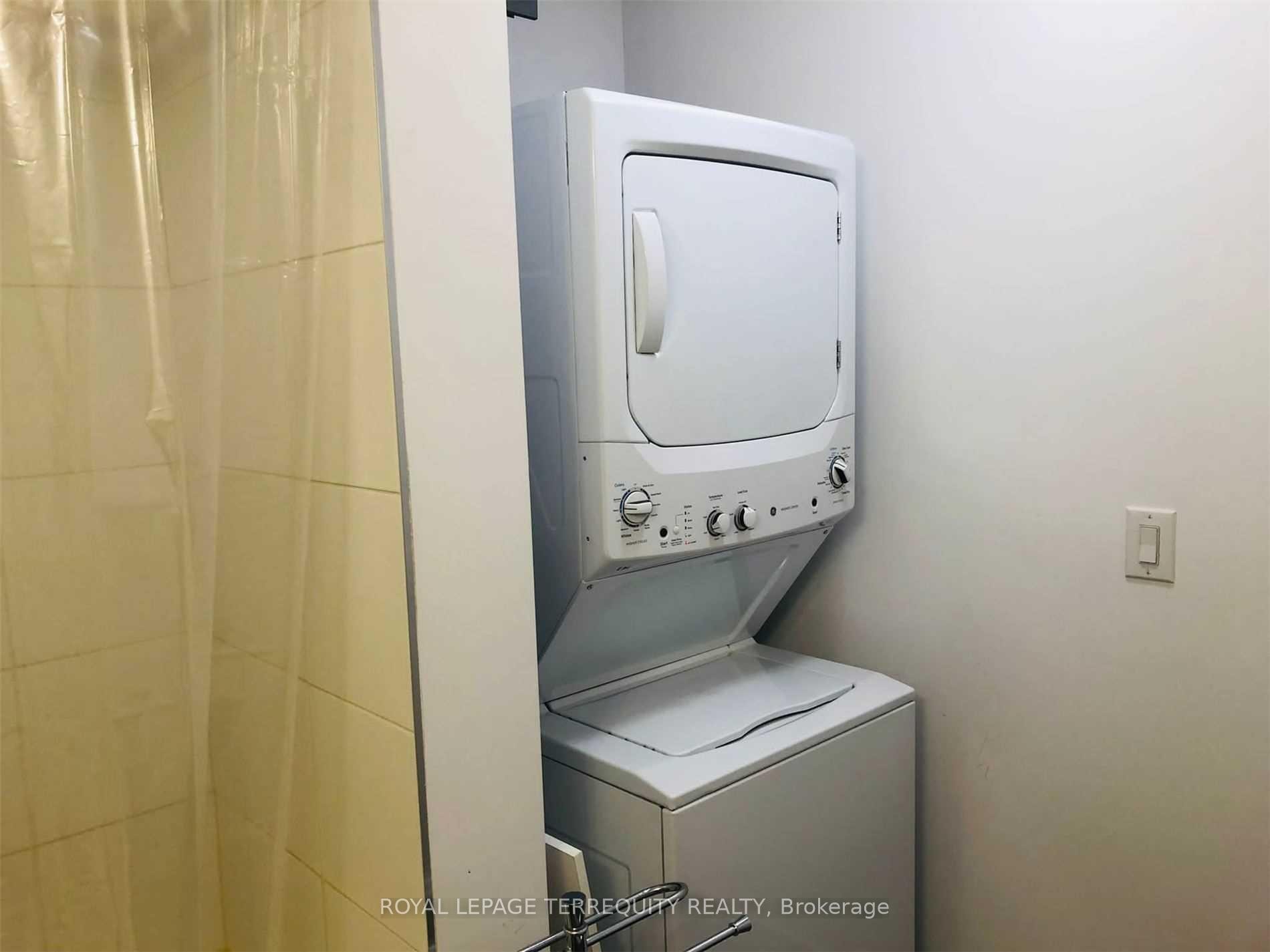 









81


Robinson

Street, 104,
Hamilton,




ON
L8P 0C2

